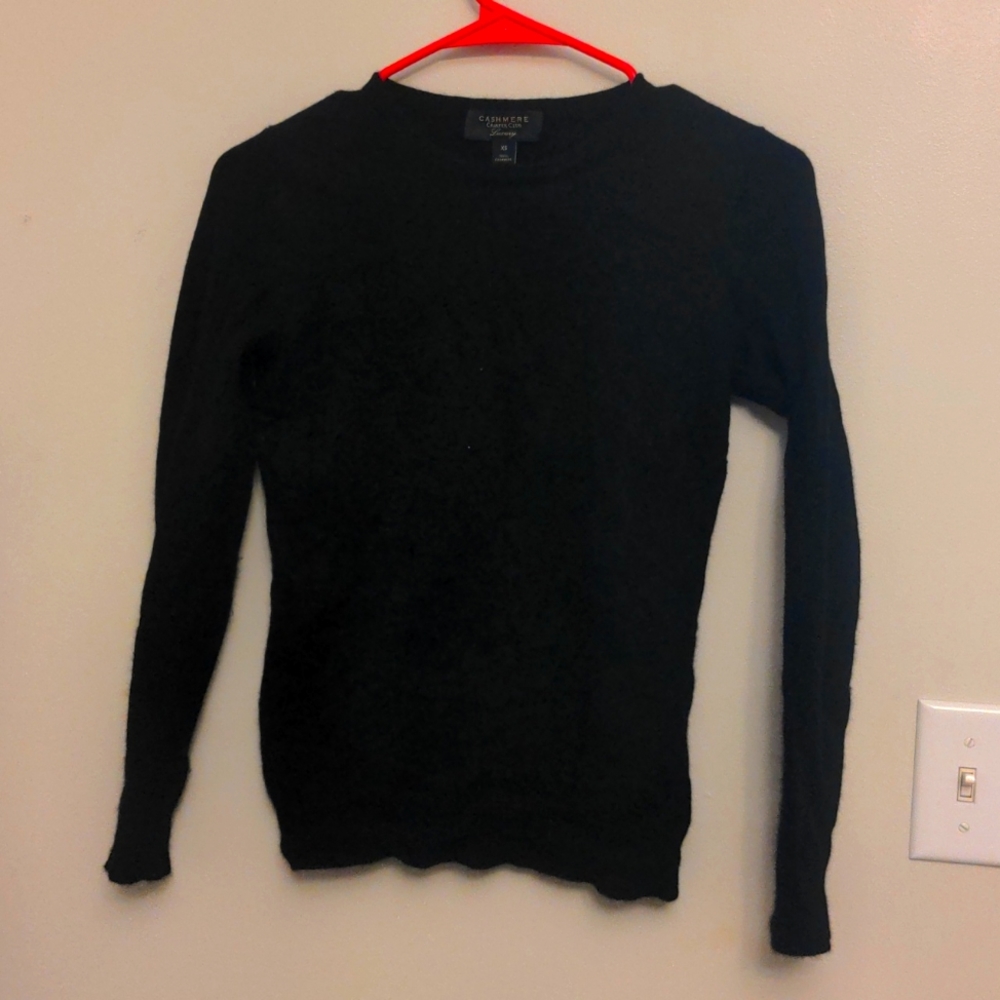 Cashmere black sweater